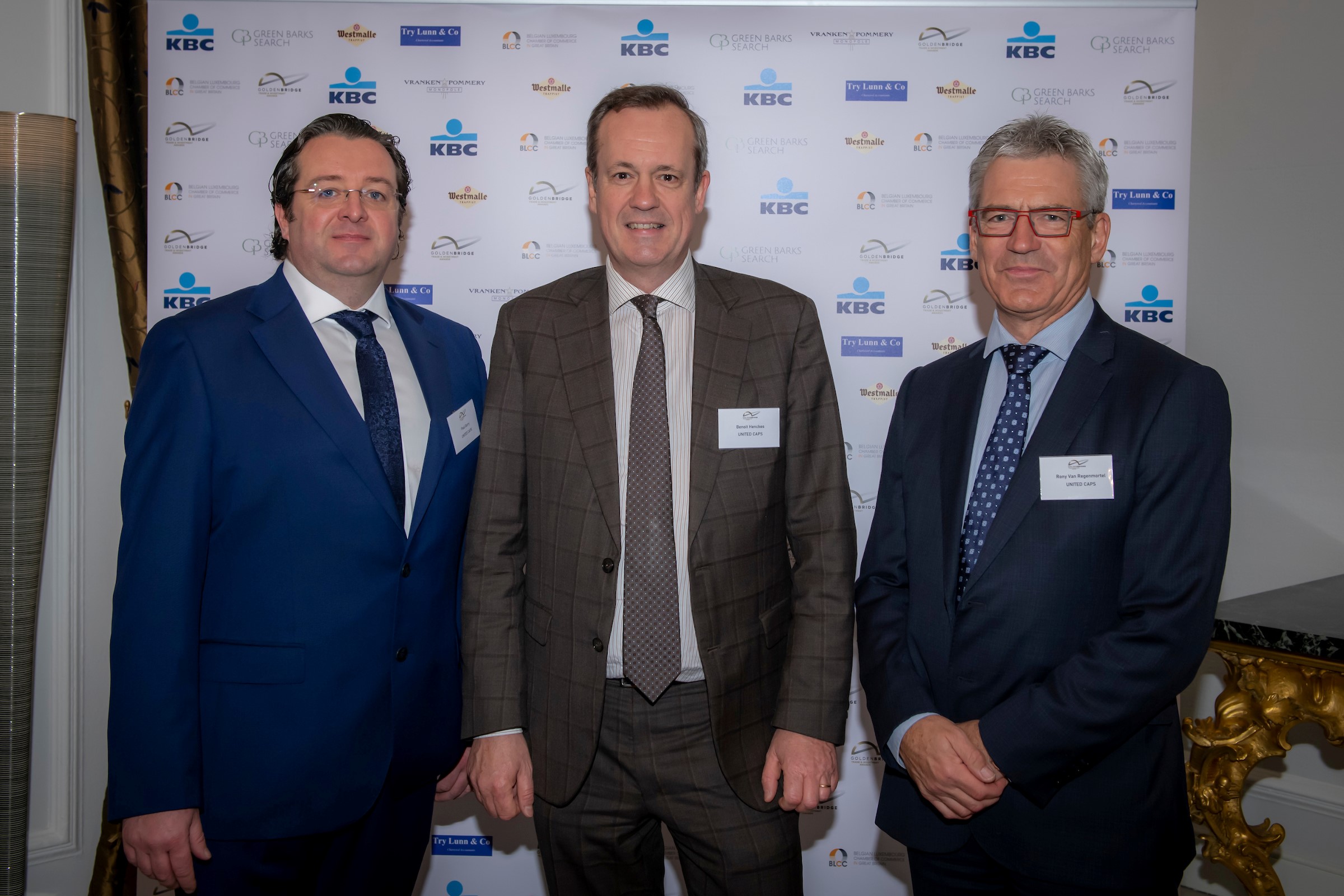 UNITED CAPS CEO Benoit Henckes (middle), Paul Gorry, Plant Director UK & Ireland (left), Rony Van Regenmortel, Chief Projects Officer (right) received the prestigious BLCC Golden Bridge Awards at the 22nd edition of this award presentation.